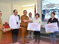 Sekda Kabupaten Nias Mehadiri Penyerahan Jaminan Hari Tua dan Jaminan Kematian