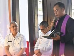Bupati Nias. Melayat Atas Meninggalnya Orang Tua Kepala Dinas Sosial PMDP2A Kabupaten Nias